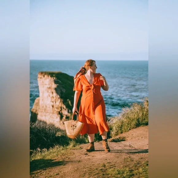 Sézane Robe Ophelia Dress in Coral FR 40 / US 8 - Picture 6 of 16